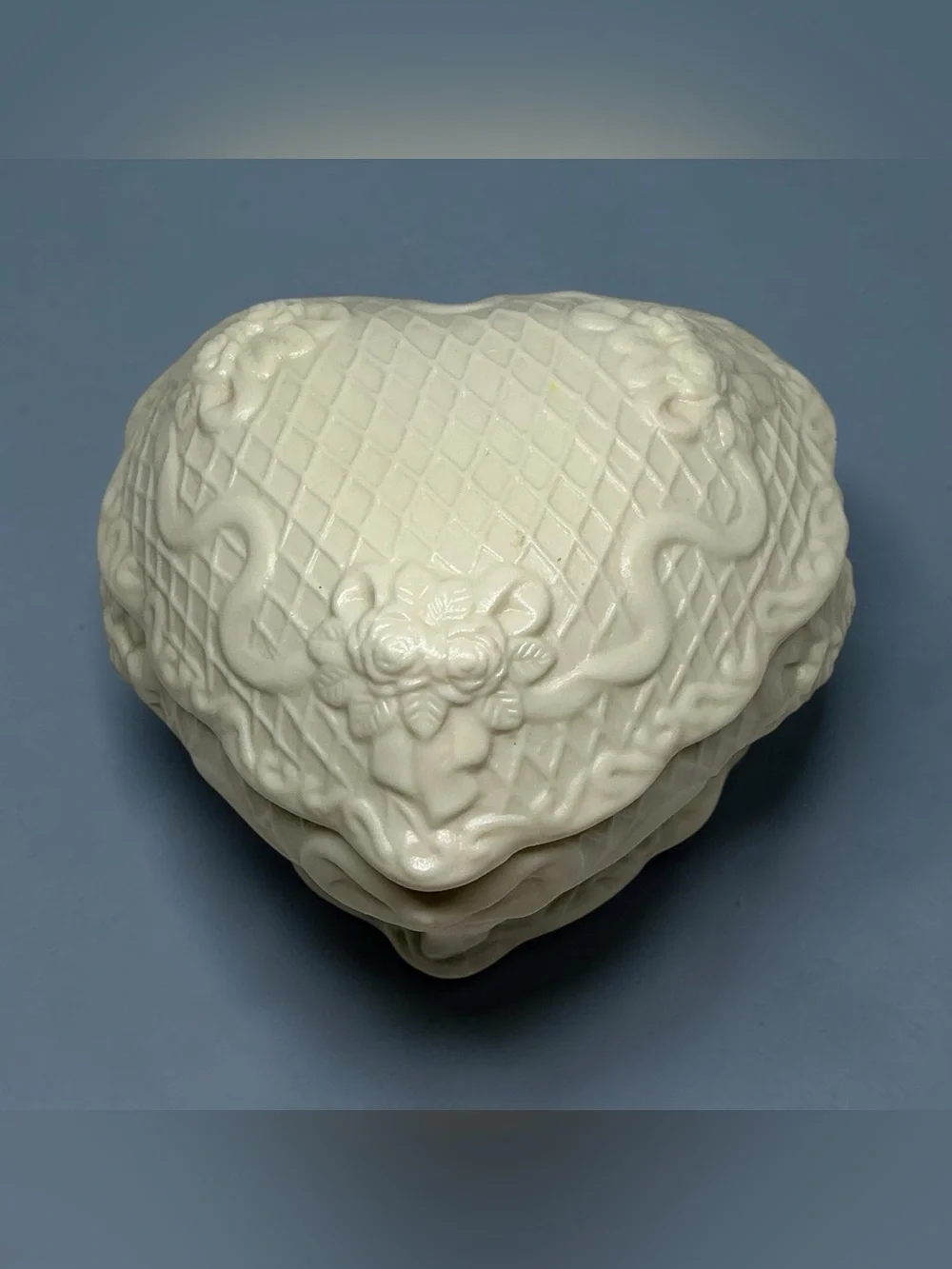 Ivory Ceramic Heart-Shaped Trinket Box Embossed Roses, Bow & Lattice Relief